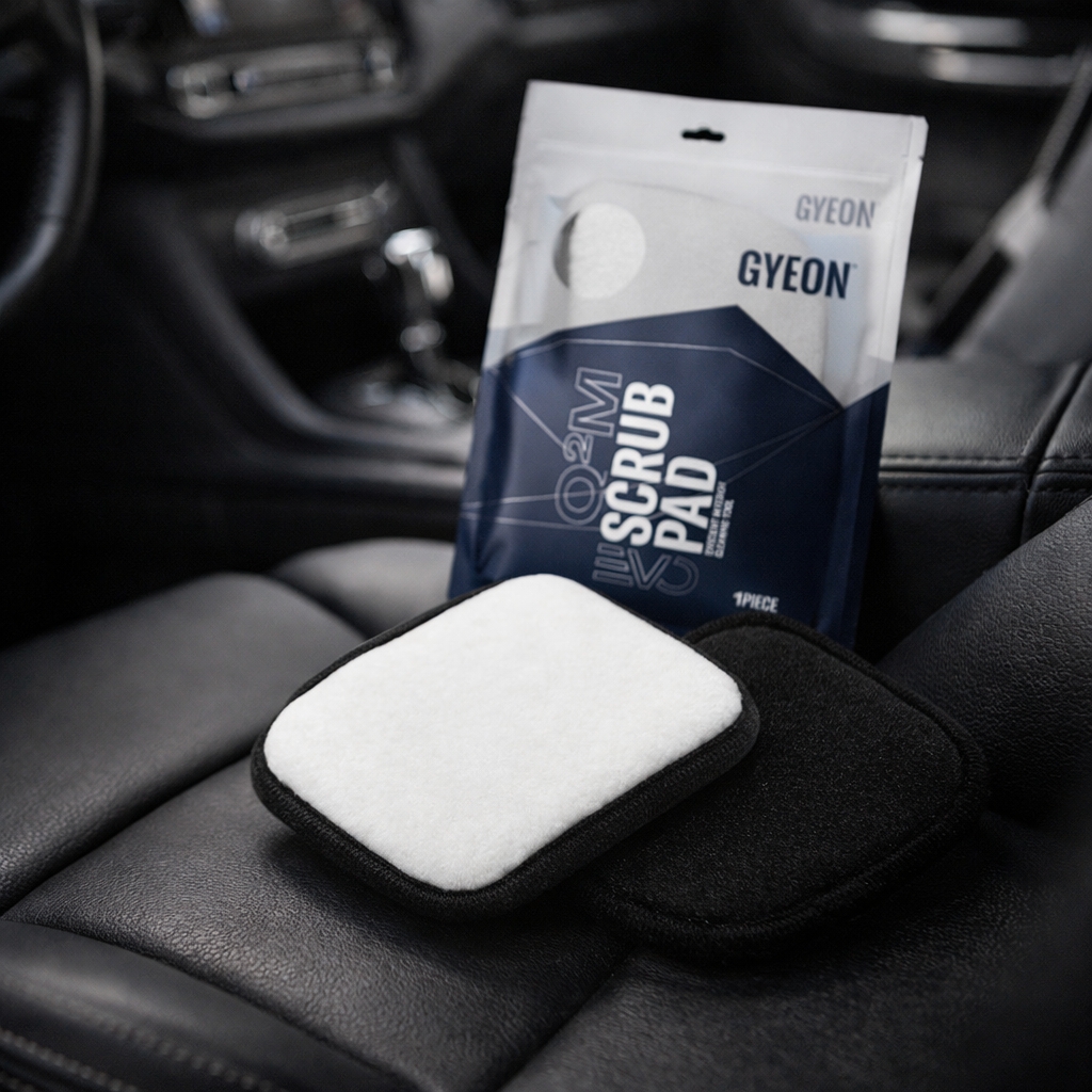 Čisticí aplikátor Gyeon Q2M ScrubPad EVO